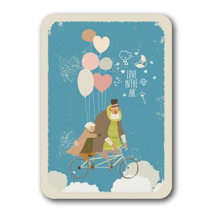 Carte Love dans les airs | Une enveloppe