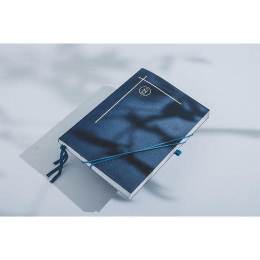 Nez Living Vegan Bio-Leather Notebook Lilly | Medium | Tanzanite Krossproducts | De online winkel voor hebbedingetjes